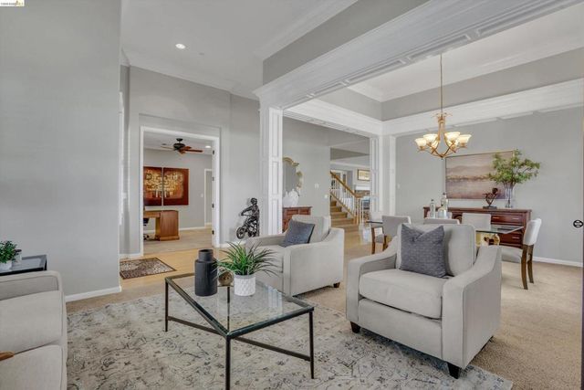 179 E Country Club Dr, Brentwood, CA 94513