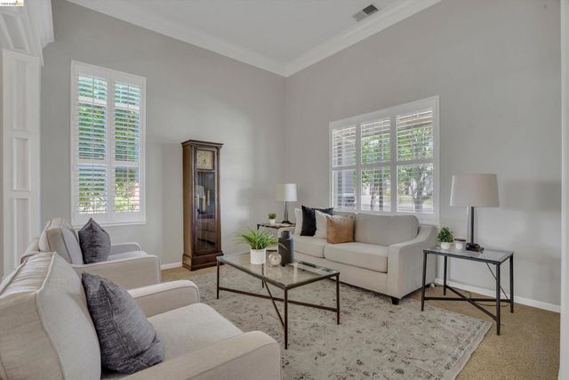 179 E Country Club Dr, Brentwood, CA 94513