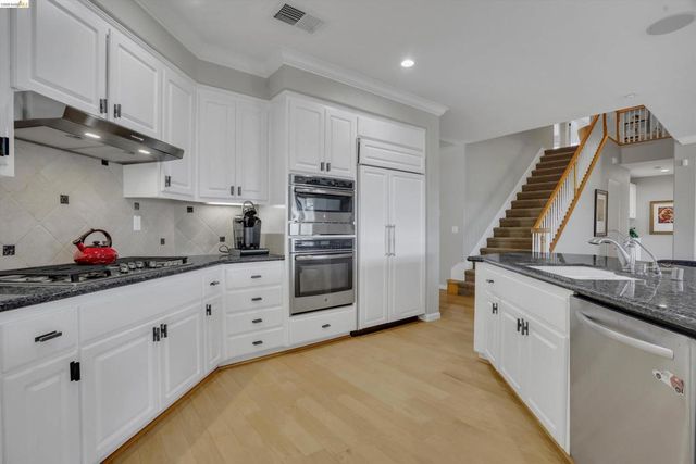 179 E Country Club Dr, Brentwood, CA 94513