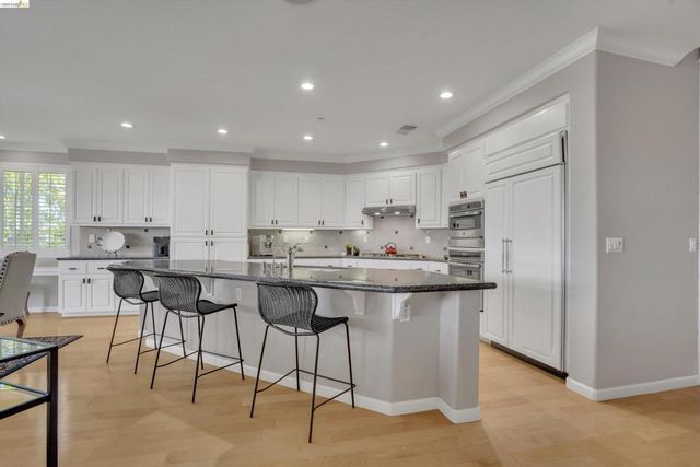 179 E Country Club Dr, Brentwood, CA 94513