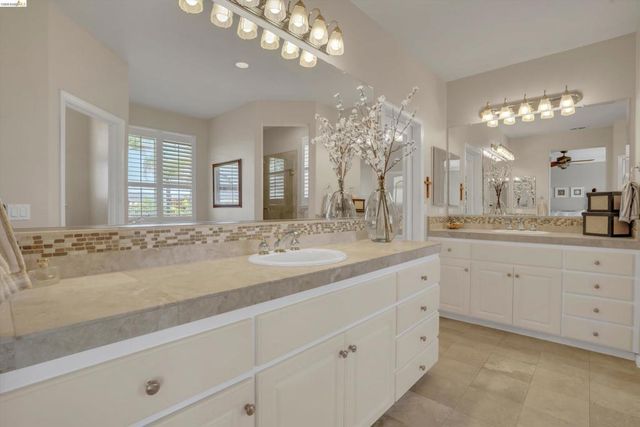179 E Country Club Dr, Brentwood, CA 94513