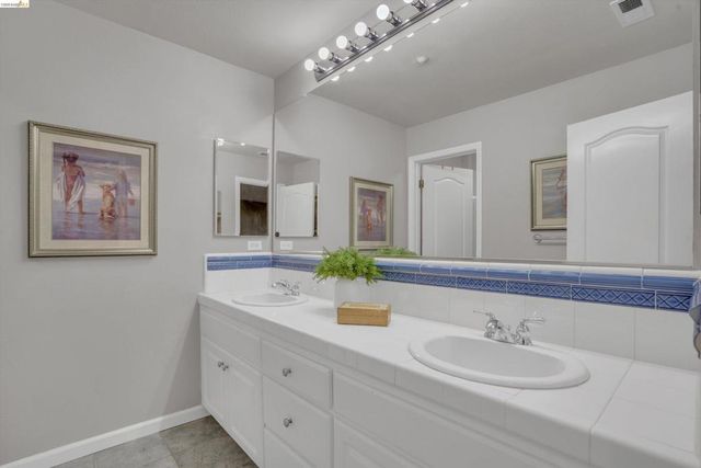 179 E Country Club Dr, Brentwood, CA 94513