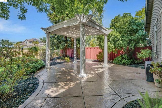179 E Country Club Dr, Brentwood, CA 94513