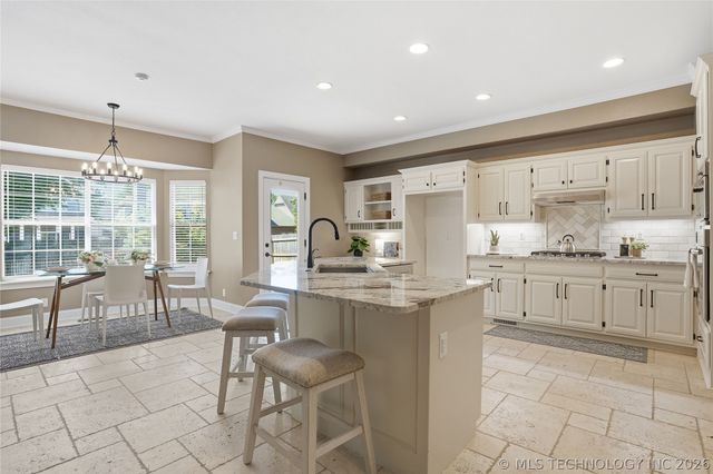 5726 E 101st Place, Tulsa, OK 74137