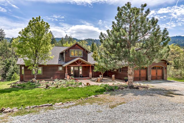 545 Conifer Way, Ashland, OR 97520