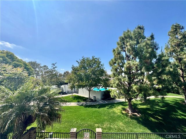 4 Mandrake Way, Irvine, CA 92612