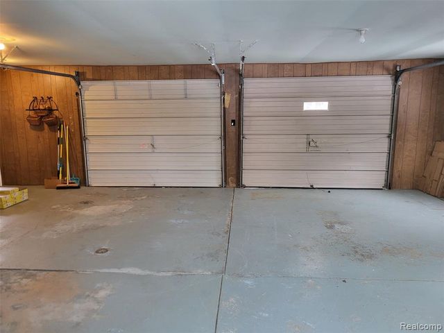 4662 N Lapeer Road, Columbiaville, MI 48421