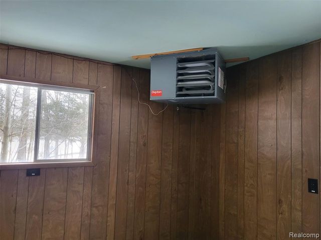 4662 N Lapeer Road, Columbiaville, MI 48421