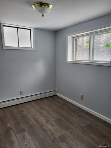 4662 N Lapeer Road, Columbiaville, MI 48421