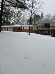 4662 N Lapeer Road, Columbiaville, MI 48421