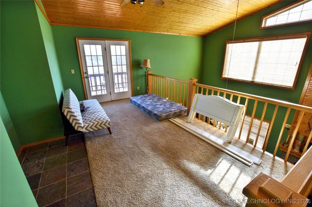 8657 N Hwy 10, Tahlequah, OK 74464