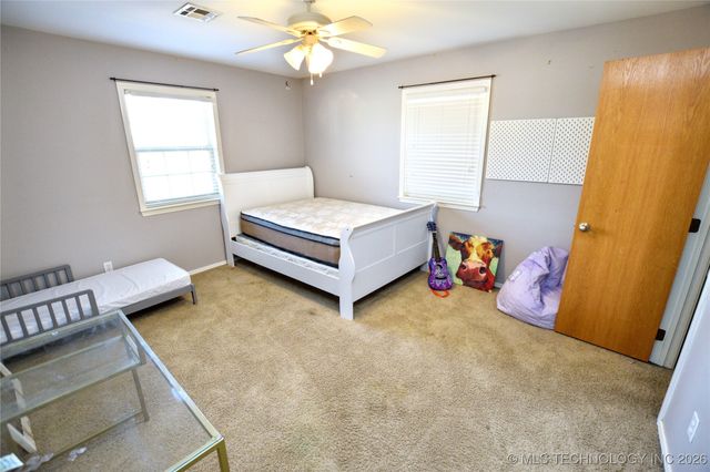 8657 N Hwy 10, Tahlequah, OK 74464