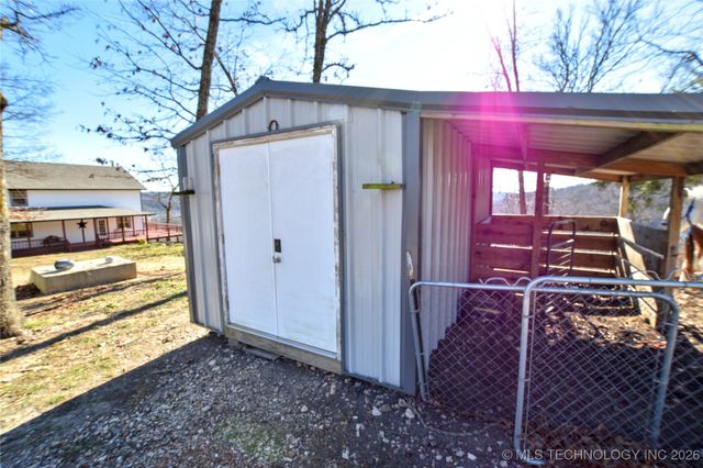 8657 N Hwy 10, Tahlequah, OK 74464