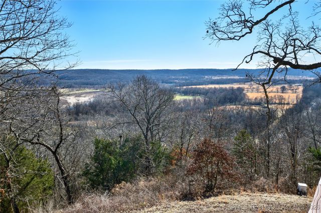 8657 N Hwy 10, Tahlequah, OK 74464