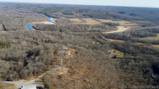 8657 N Hwy 10, Tahlequah, OK 74464