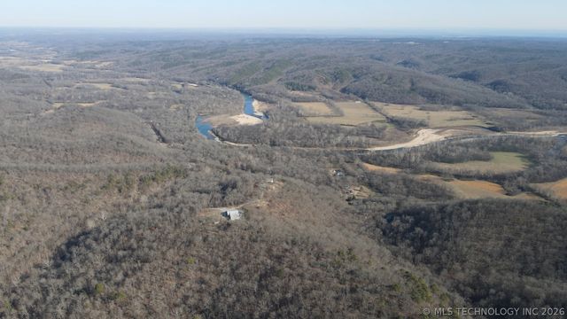 8657 N Hwy 10, Tahlequah, OK 74464