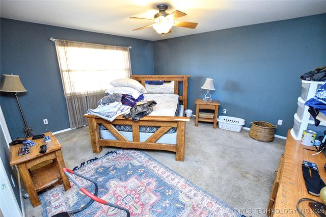 8657 N Hwy 10, Tahlequah, OK 74464