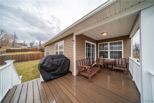 16 Laurens Way, Lysander, NY 13027