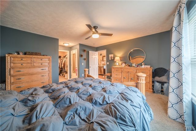 16 Laurens Way, Lysander, NY 13027