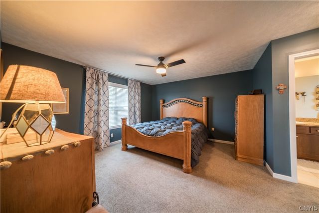 16 Laurens Way, Lysander, NY 13027