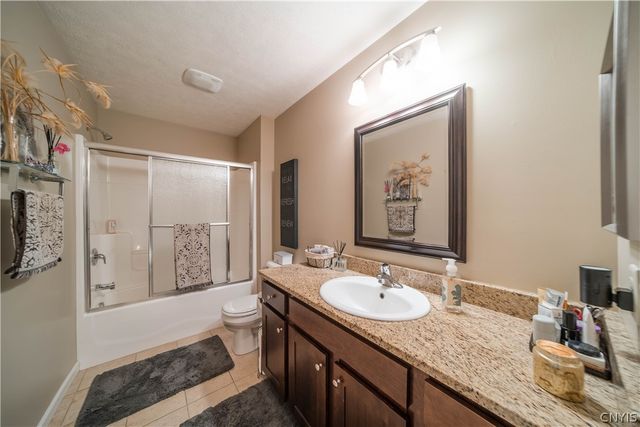 16 Laurens Way, Lysander, NY 13027