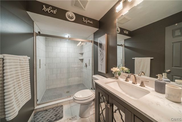 16 Laurens Way, Lysander, NY 13027