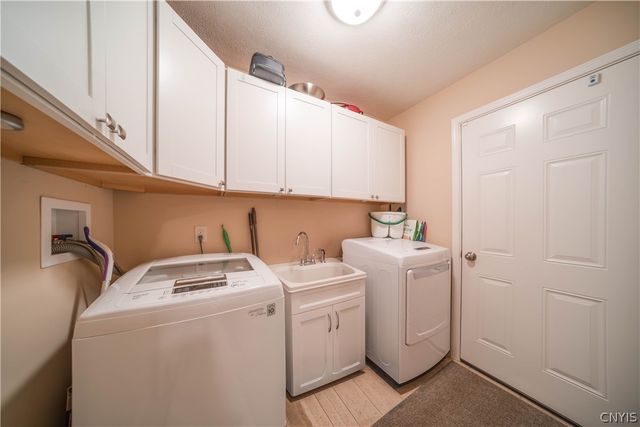 16 Laurens Way, Lysander, NY 13027