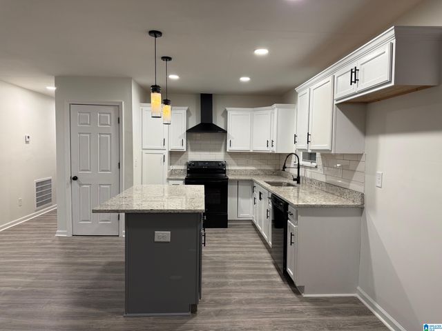 1212 BUNCHIE STREET, Bessemer, AL 35023