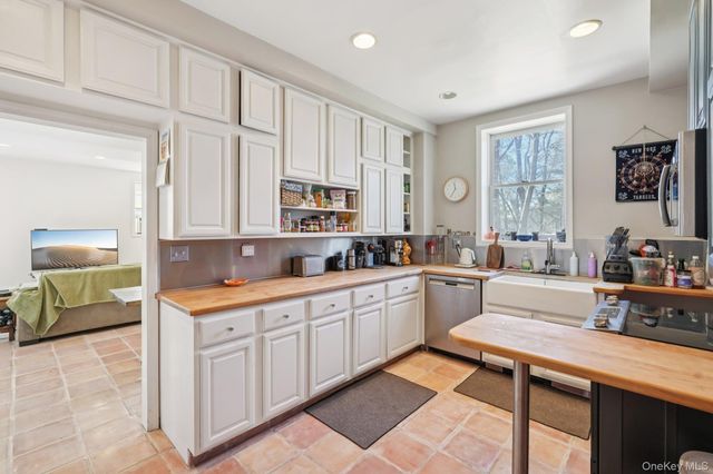 56 Clubhouse Road, Tuxedo Park, NY 10987