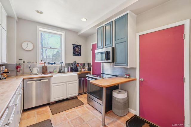 56 Clubhouse Road, Tuxedo Park, NY 10987