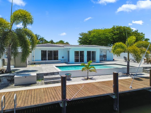 2333 SE 11TH Street, Pompano Beach, FL 33062