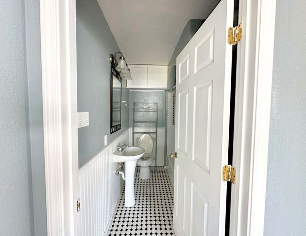 2530 W Elm Street, Denison, TX 75020