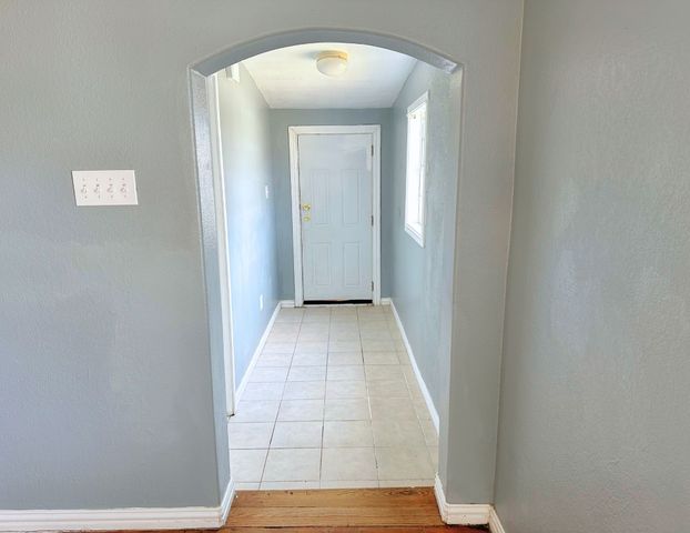 2530 W Elm Street, Denison, TX 75020