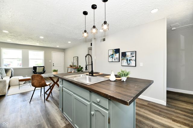 2828 Baltimore Avenue, Indianapolis, IN 46218