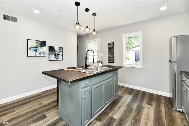 2828 Baltimore Avenue, Indianapolis, IN 46218