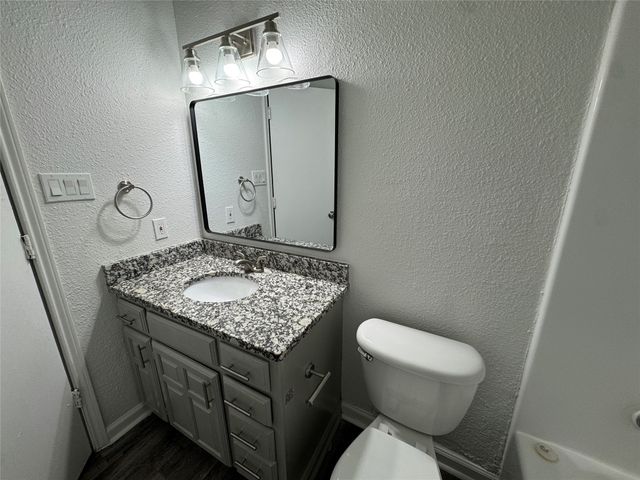 762 E Warrior Trail A, Grand Prairie, TX 75052