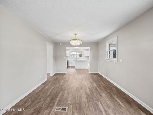 404 Maplehurst Drive, Jacksonville, NC 28540