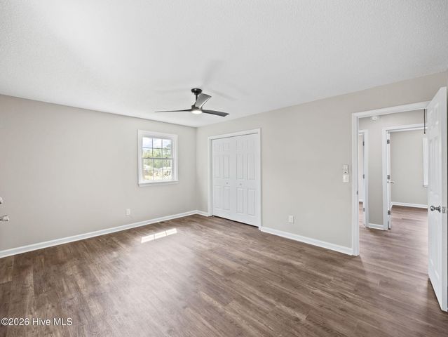 404 Maplehurst Drive, Jacksonville, NC 28540