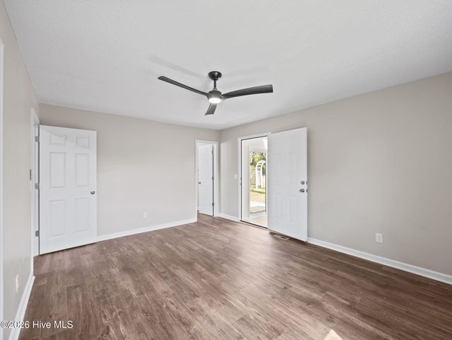 404 Maplehurst Drive, Jacksonville, NC 28540