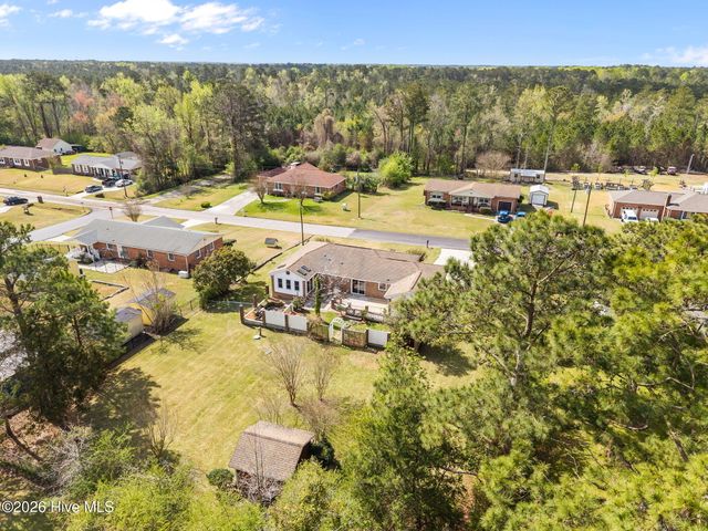 404 Maplehurst Drive, Jacksonville, NC 28540