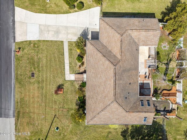 404 Maplehurst Drive, Jacksonville, NC 28540