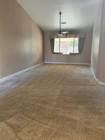 1878 Meadowlark Way, Yuba City, CA 95993