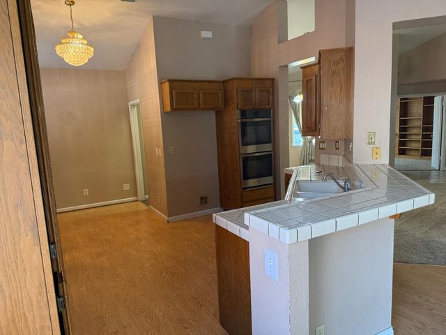 1878 Meadowlark Way, Yuba City, CA 95993