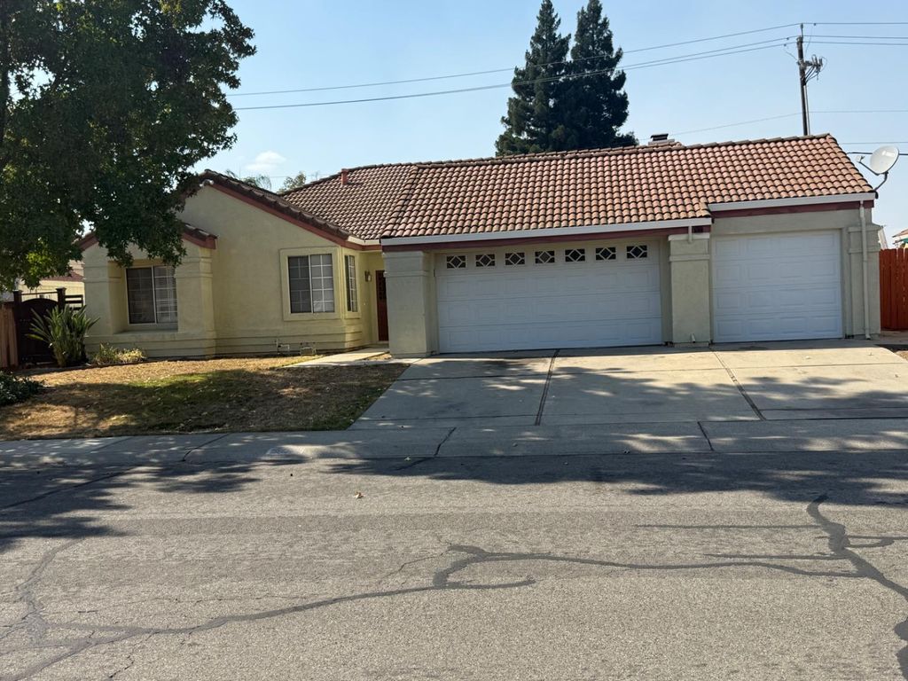 1878 Meadowlark Way, Yuba City, CA 95993