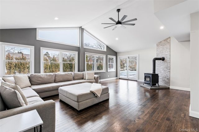 24 Twin River Drive, Oakdale, NY 11769