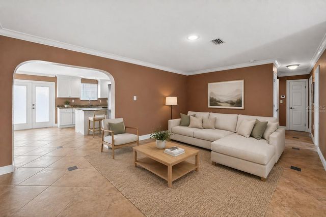 3302 RIVER COVE DRIVE, Tampa, FL 33614