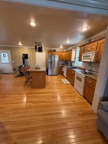 973 Levy Road, Paris, KY 40361