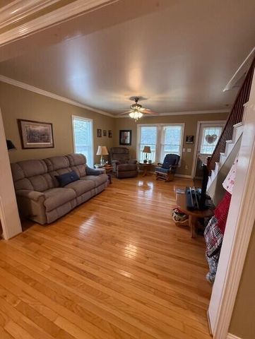 973 Levy Road, Paris, KY 40361