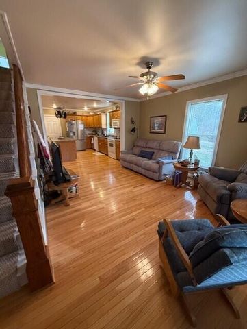 973 Levy Road, Paris, KY 40361