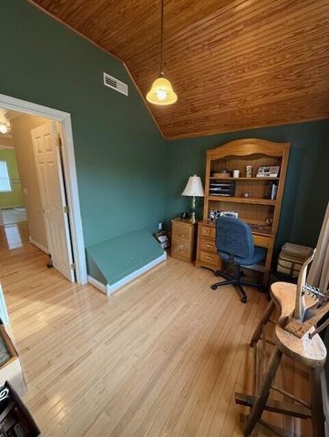 973 Levy Road, Paris, KY 40361